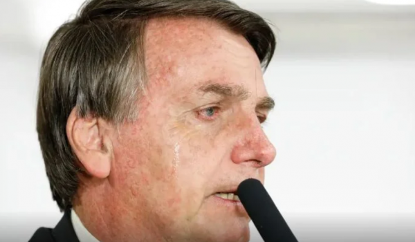 STF fixa pena de 27 anos e 3 meses para Bolsonaro por golpe de Estado