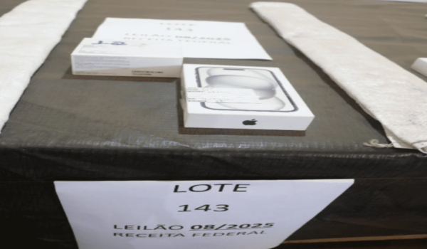 Leilão da Receita tem eletrônicos e veículos: iPhone 15, PS5 e HB20s com lances a partir de R$ 576