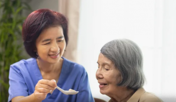 Estudo explica como o Alzheimer faz o paciente esquecer até quem ama