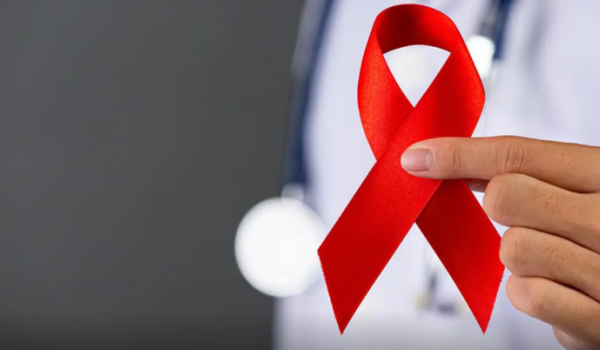 Brasil é reconhecido pela OMS por eliminar transmissão do HIV de mãe para filho