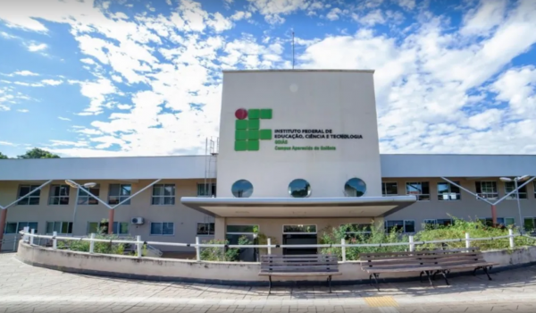 IFG abre processo seletivo para professor substituto com salários de até R$ 8 mil em Aparecida de Goiânia