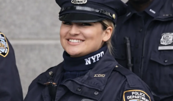 Policial  é investigada após colegas pedirem expulsão por perfil em plataforma adulta