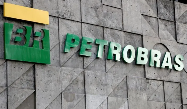 Petrobras confirma novo concurso com mais de mil vagas e salários de até R$ 12 mil