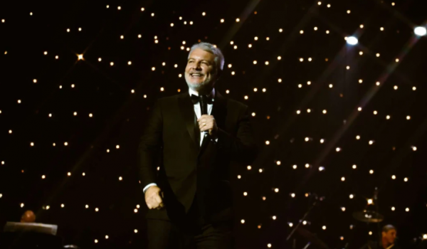 Teatro Goiânia recebe tributo a Frank Sinatra