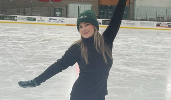 Influenciadora que vendia gases agora lucra com comida mastigada