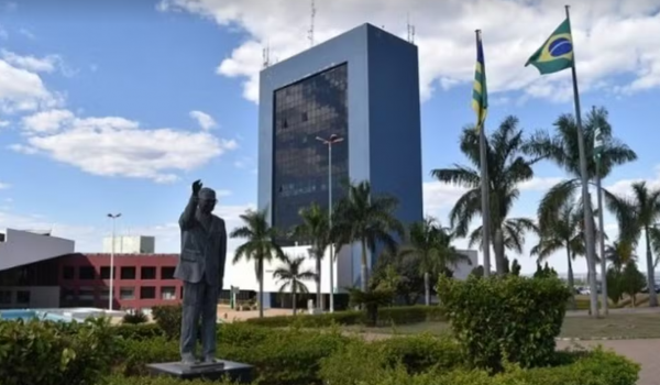 Prefeitura de Goiânia abre seleção com 1.415 vagas na Educação