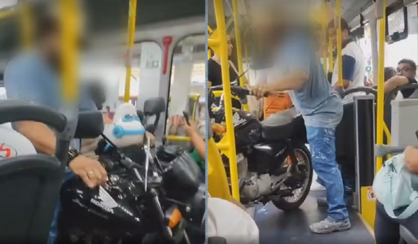 Passageiro entra em ônibus de Goiânia carregando moto