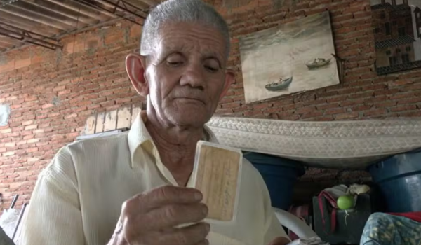 Idoso tem aposentadoria cortada após INSS registrá-lo como morto