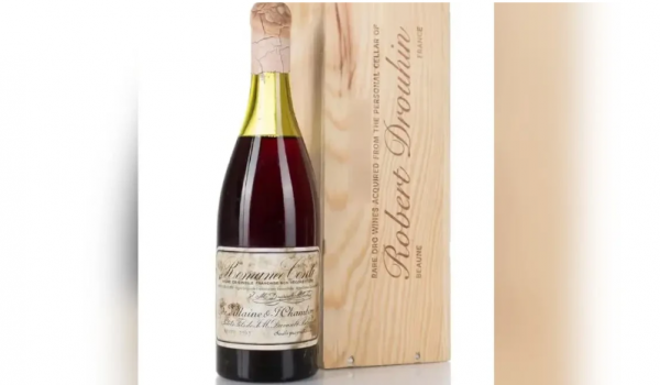 Vinho raro de 1945 é vendido por R$ 4,2 milhões em leilão