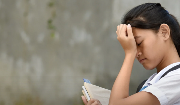 Saúde mental de adolescentes preocupa e afeta mais meninas