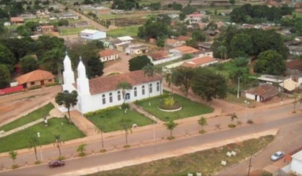 Prefeitura de Goiás abre seleção com salários de até R$ 4,3 mil