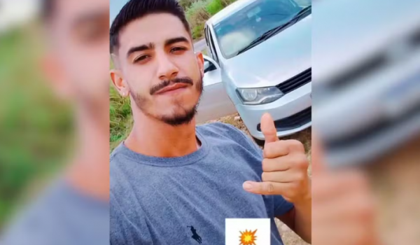 Homem invade casa e mata jovem na frente de crianças em GO