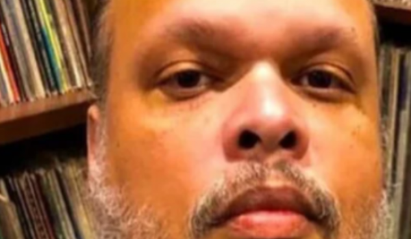 Ed Motta diz ser negro e gordo e nega agressão em restaurante no Rio