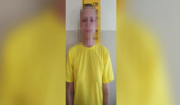 Jovem é presa suspeita de matar pai a facadas em Rio Verde