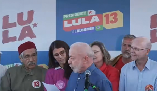 Lula autoriza abertura de sigilos e diz: Chega de chamar gente honesta de ladrão