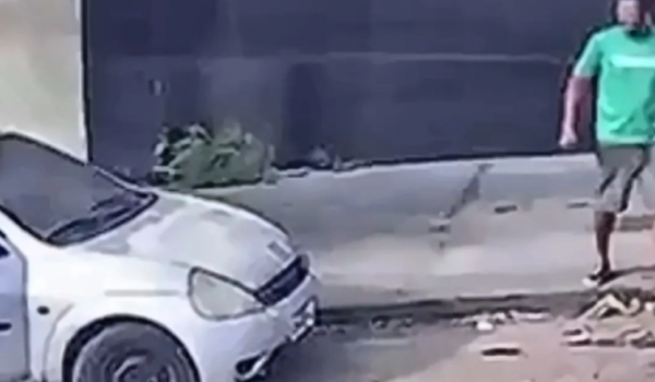  Homem é preso após incendiar carro para o qual entrou para dormir em Goiânia