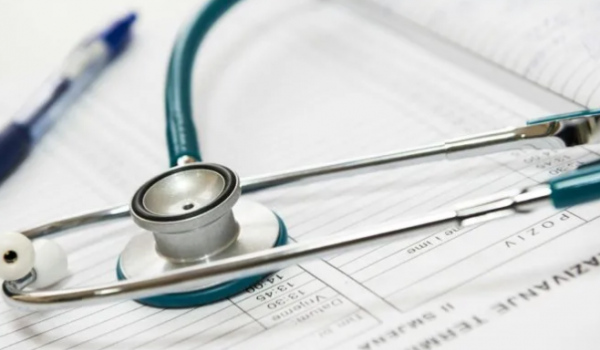 Faculdades de medicina em Goiás são punidas pelo MEC após baixo desempenho em avaliação