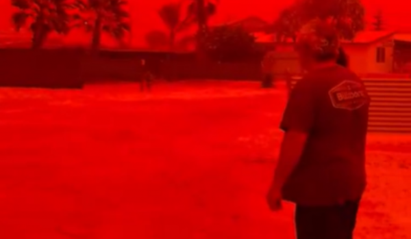 Ciclone deixa céu da Austrália avermelhado; confira