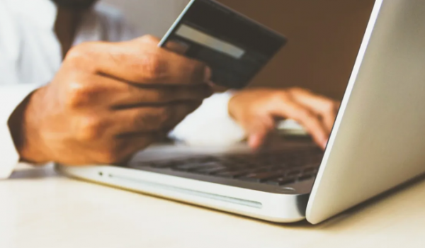 Taxa das blusinhas lidera rejeição e é vista como maior erro do governo Lula, aponta pesquisa