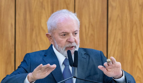 Congresso paraguaio aprova nota de repúdio a Lula por 