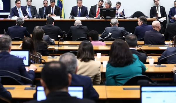 Congresso participa da definição de bilhões do Orçamento; entenda como funcionam as emendas parlamentares