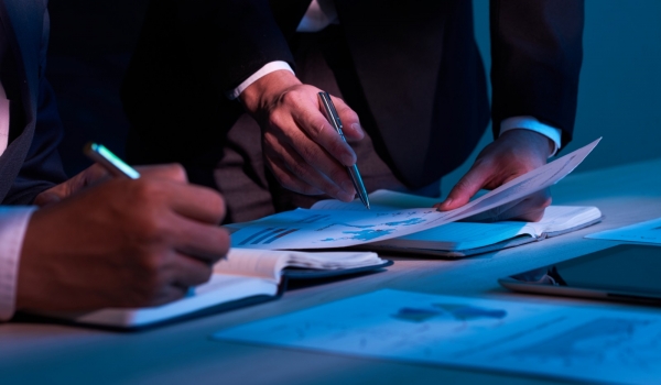 Comissões de assessores entram no centro de debate sobre transparência financeira