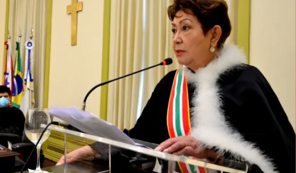 Desembargadora com salário mensal de mais de R$ 91 mil compara cortes de penduricalho a escravidão