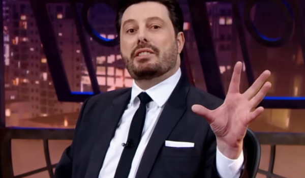 Danilo Gentili cobra mais reconhecimento e exalta conquistas do The Noite