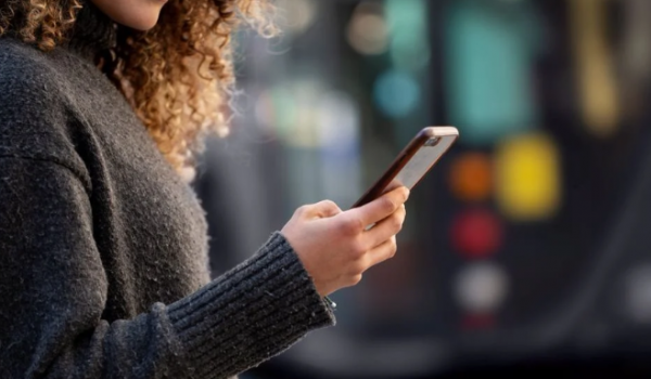 Governo lança ferramenta para checar se celular é roubado antes da compra