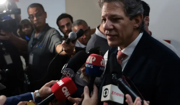 Haddad diz que conflito no Irã não deve afetar economia brasileira no curto prazo