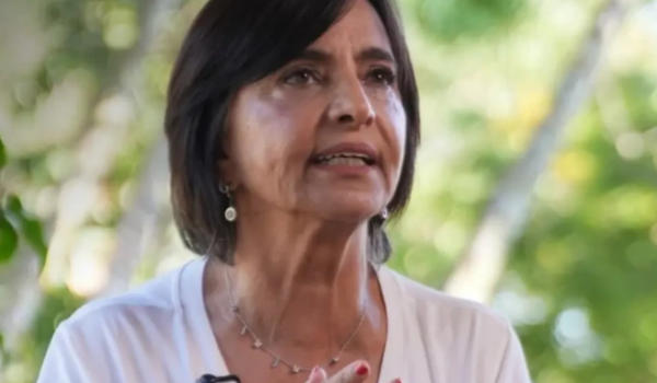 Isaura Lemos é escolhida para disputar o Senado pela esquerda em Goiás