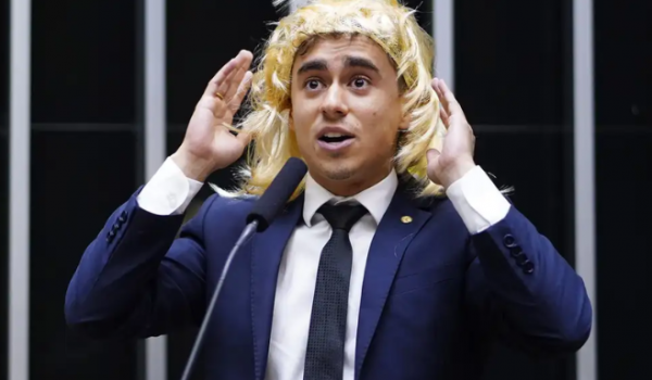 Justiça condena deputado por discurso considerado transfóbico no Dia da Mulher