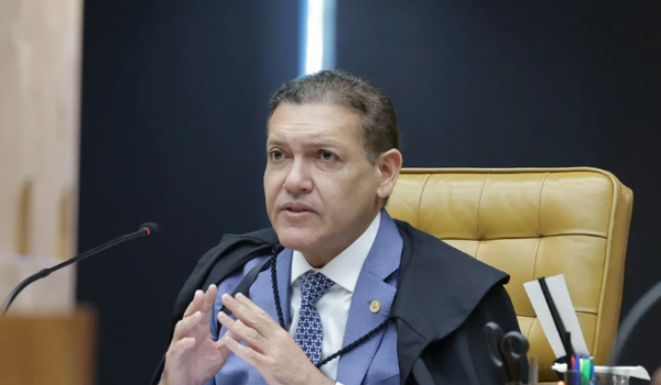 Ministro do STF indicado por Bolsonaro defende segurança do sistema eleitoral