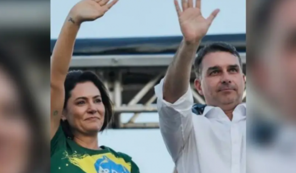 Michelle Bolsonaro grava vídeos com Flávio após reconciliação
