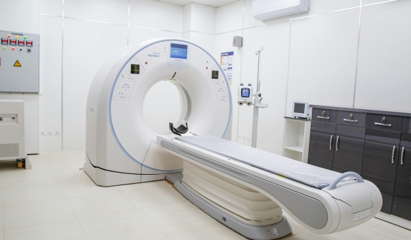 Homem morre após ser puxado por máquina de ressonância magnética nos EUA 