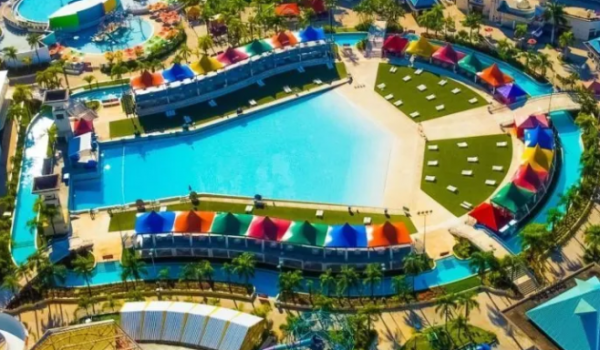 Salva-vidas morre sugado por ralo após acidente em brinquedo aquático em SP