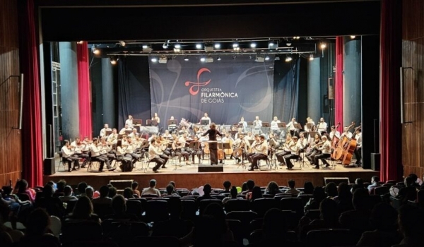 Orquestra Filarmônica apresenta concerto gratuito no Teatro Sesi