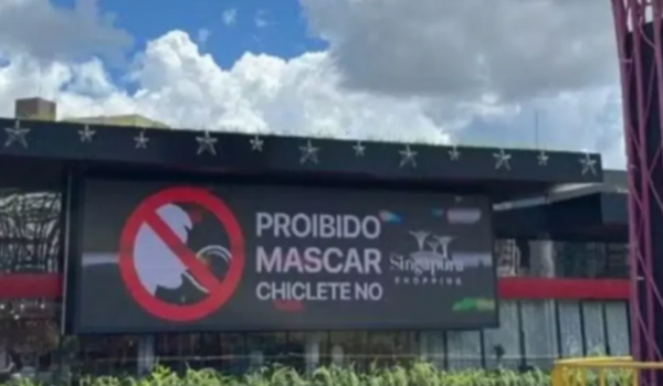 Shopping de Caldas Novas chama atenção ao proibir chiclete e cita inspiração em Singapura