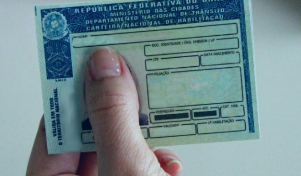 PROJETO DE LEI QUER CUSTEAR CNH PARA PESSOAS DE BAIXA RENDA 