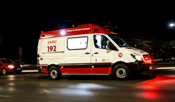 Mulher morre engasgada com pedaço de carne de espetinho em apartamento de Anápolis