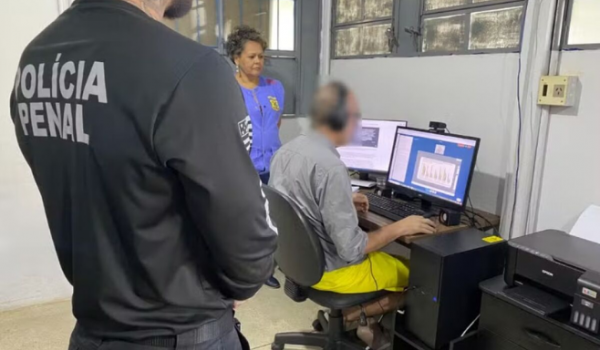 Inédito: Detento realiza defesa de doutorado no sistema prisional goiano e é aprovado