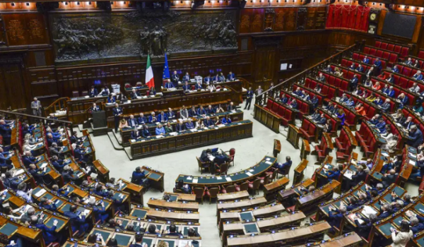 Itália aprova feminicídio como crime no Código Penal e prevê prisão perpétua