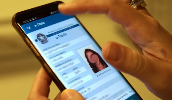 E-Título: eleitores têm até sábado (3) para baixar e validar aplicativo antes da eleição