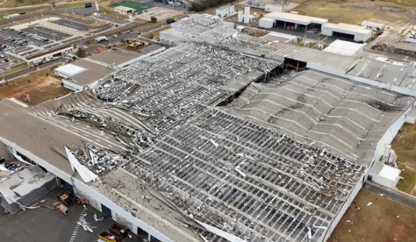 Tempestade paralisa fábrica da Toyota em SP; empresa propõe layoff a trabalhadores