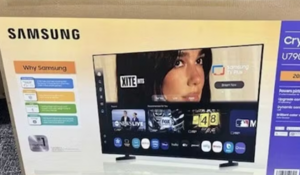 Dua Lipa processa Samsung e cobra R$ 75 milhões por uso indevido de imagem