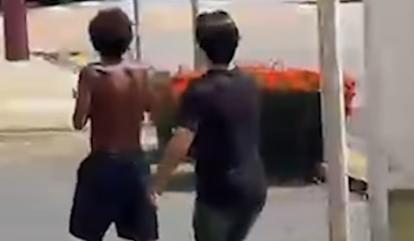 Universidade desliga estudantes de Direito envolvidos em ataque contra homem em situação de rua