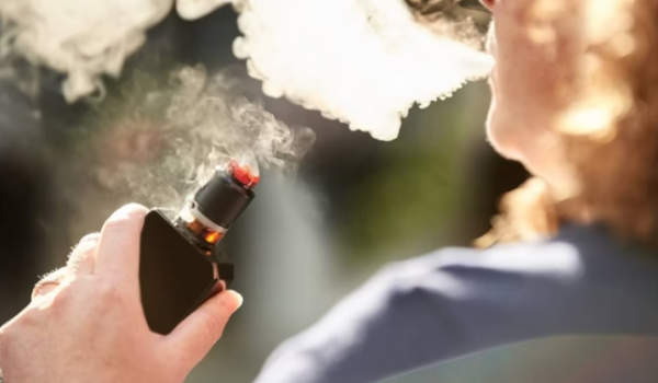 Adolescente de 15 anos morre em Brasília por complicações devido a uso de cigarro eletrônico