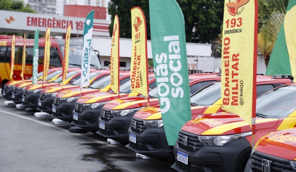 Bombeiros de Goiás recebem novo reforço operacional com 33 viaturas e equipamentos 