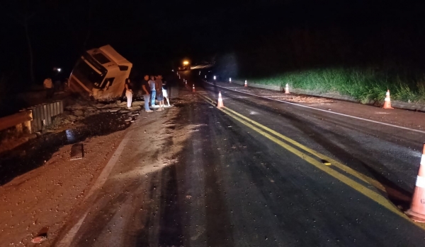 Acidentes nas rodovias federais deixam dois mortos e dezenas de feridos em Goiás 