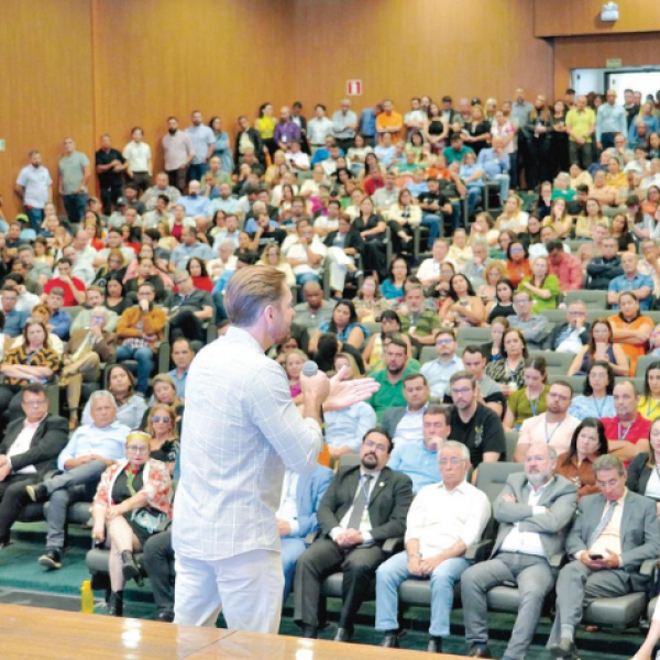 Alego bate novo recorde e chega a mais de 6 mil comissionados; número supera população de 109 cidades de Goiás